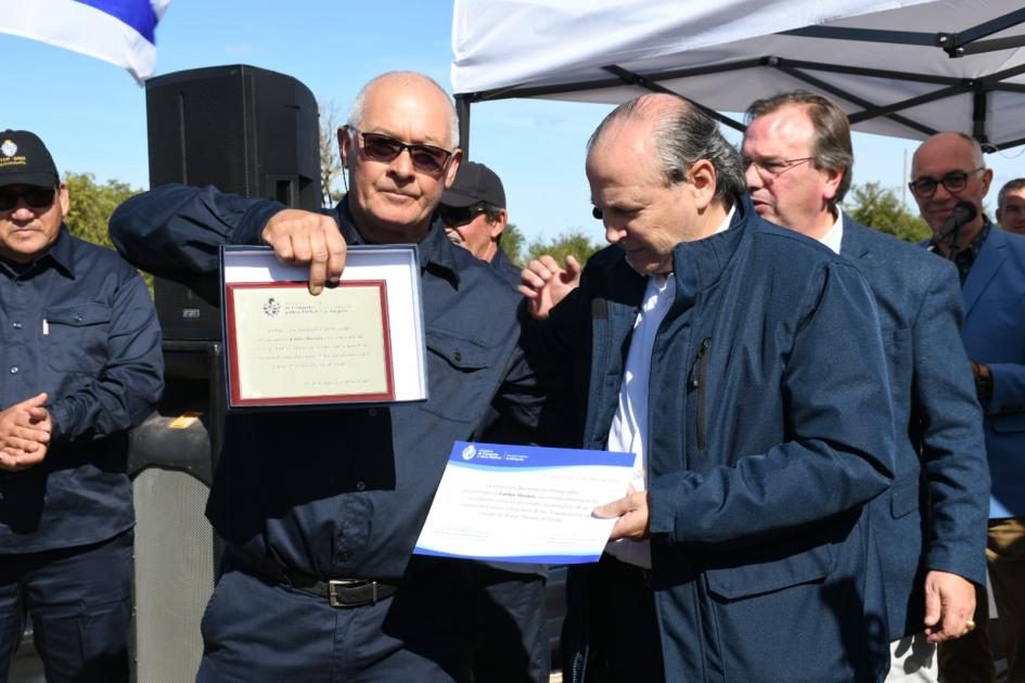 Entrega de reconocimiento a balseros de Hidrografía Entrega de reconocimiento a balseros de Hidrografía