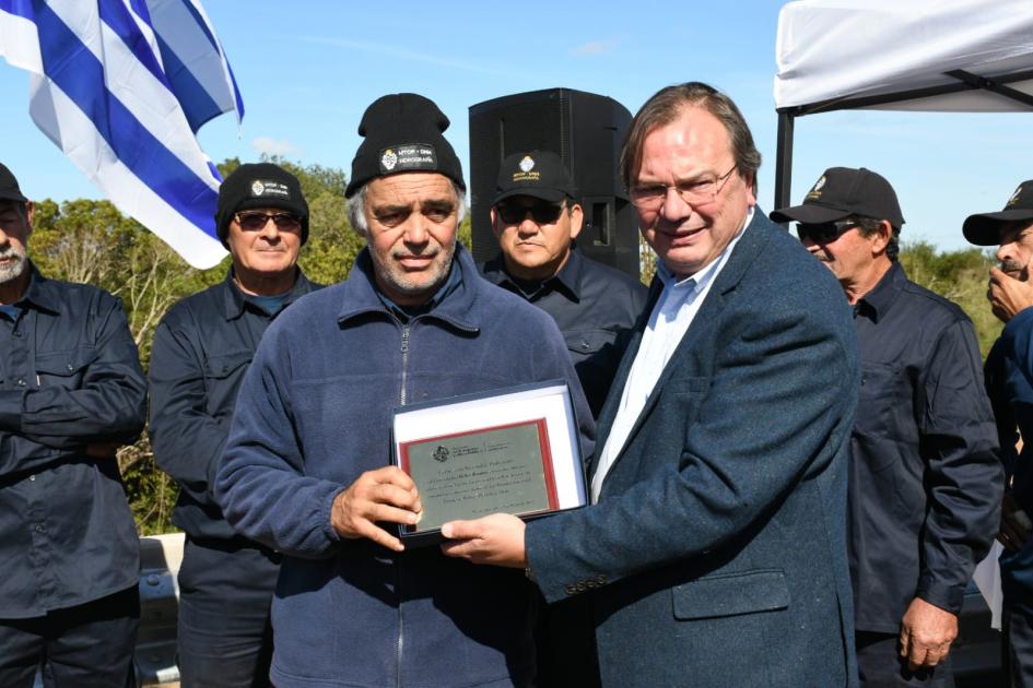 Entrega de reconocimiento a balseros de Hidrografía Entrega de reconocimiento a balseros de Hidrografía