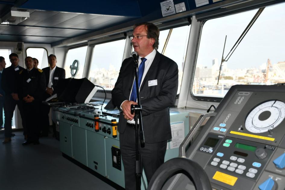 Inauguración primer barco Saga Welco con celulosa sale de Montevideo