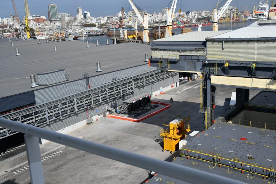 Inauguración primer barco Saga Welco con celulosa sale de Montevideo