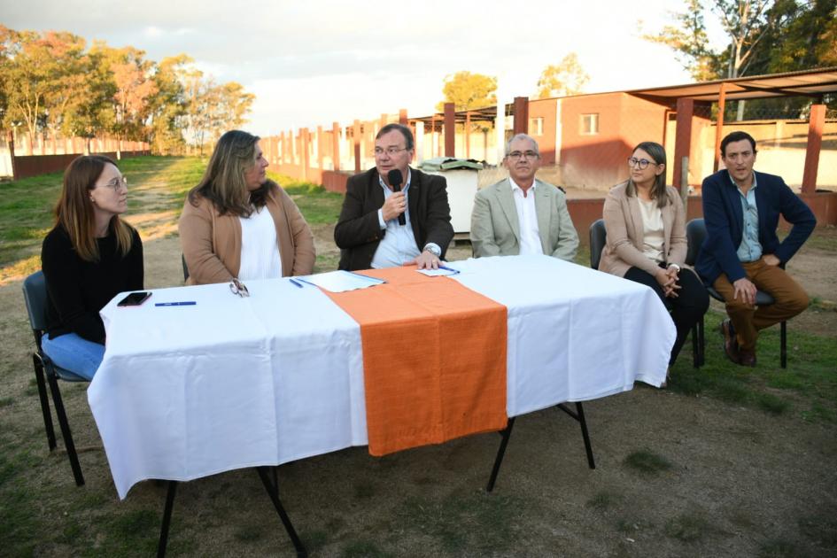 Firma de Convenio Social en Asoc. Civil Vida Animal de Trinidad