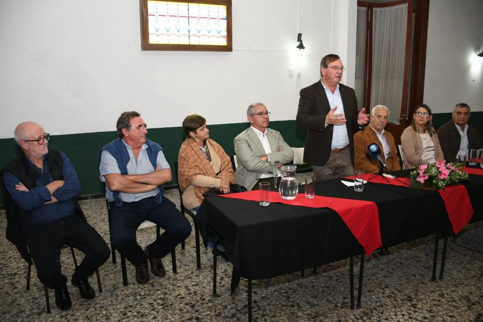 Inauguración de obras por convenio social en Centro Democrático