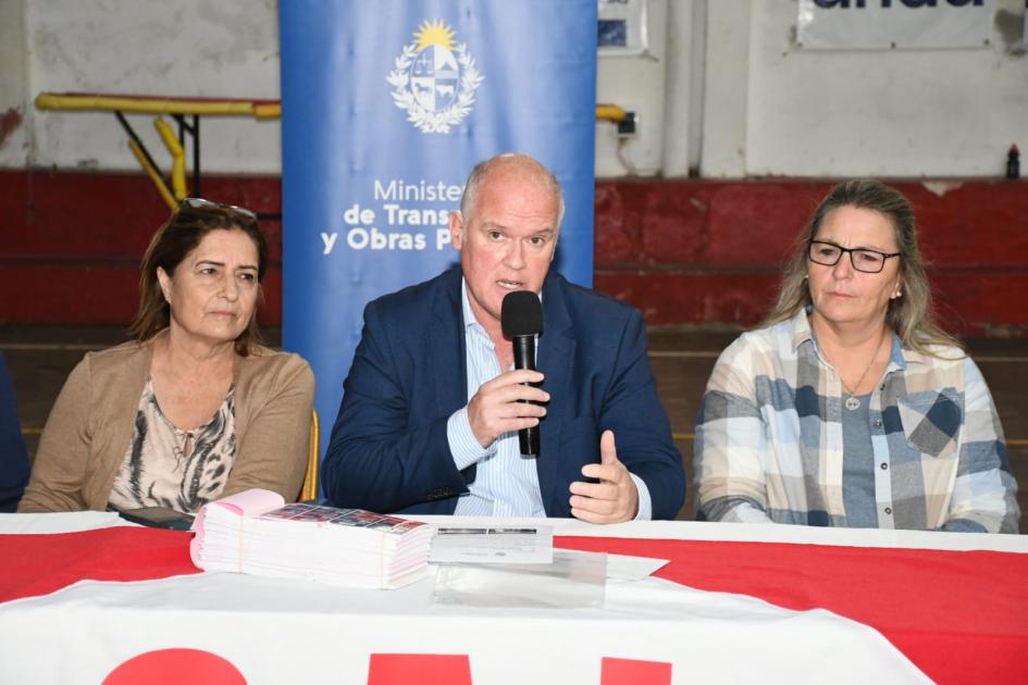 FIrma de Convenio Social en Club A. Independiente de Mercedes