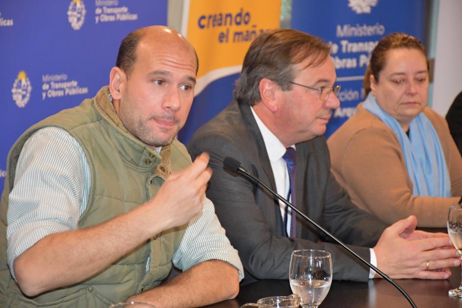 Acto de concreción de capacitaciones para Accesos Acto de concreción de capacitaciones para Accesos