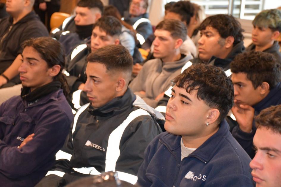 Acto de concreción de capacitaciones para Accesos Acto de concreción de capacitaciones para Accesos