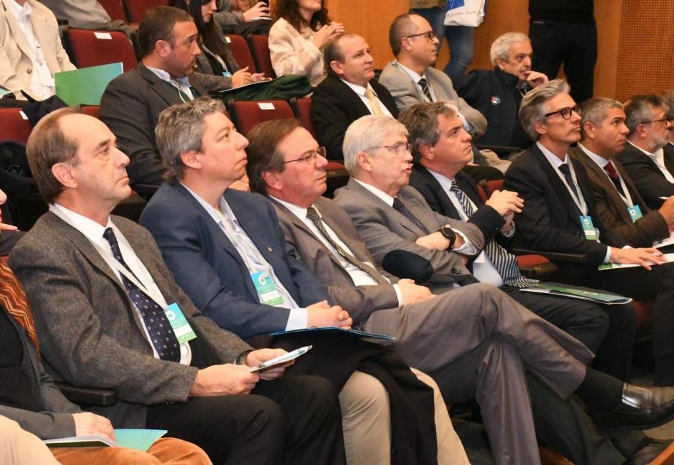 IX Encuentro Regional de Cruceros y Turismo Náutico Fluvial IX Encuentro Regional de Cruceros y Turismo Náutico Fluvial