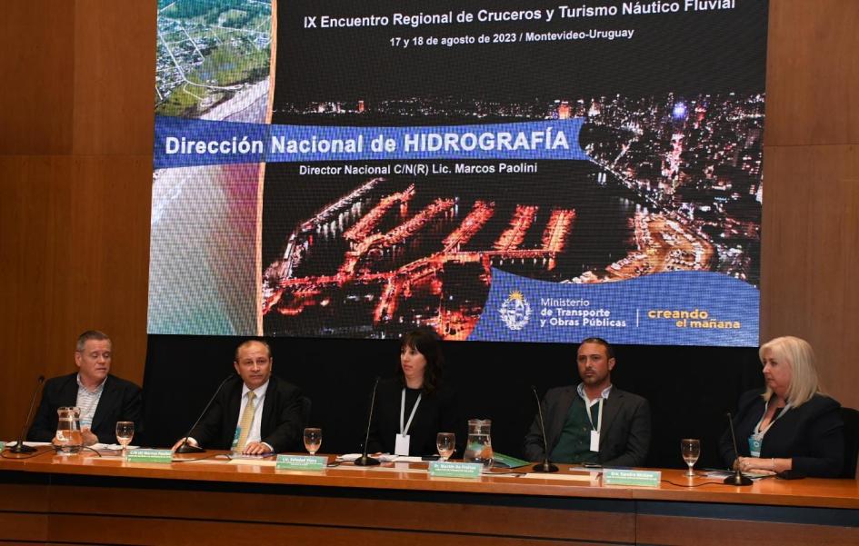 IX Encuentro Regional de Cruceros y Turismo Náutico Fluvial IX Encuentro Regional de Cruceros y Turismo Náutico Fluvial