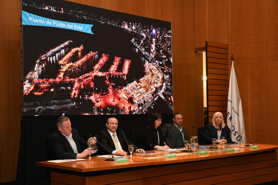 IX Encuentro Regional de Cruceros y Turismo Náutico Fluvial