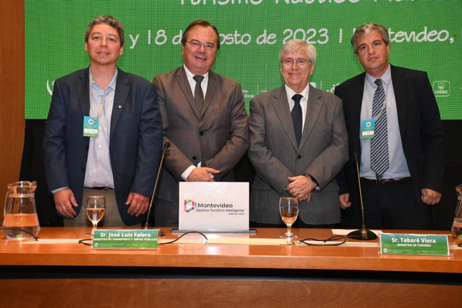 IX Encuentro Regional de Cruceros y Turismo Náutico Fluvial IX Encuentro Regional de Cruceros y Turismo Náutico Fluvial