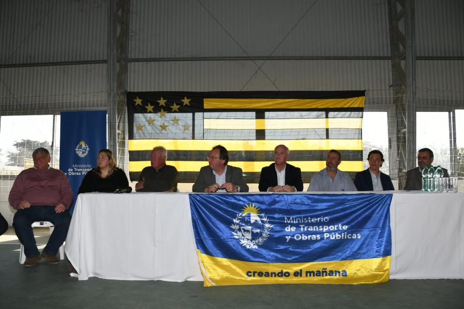 Firma de convenio social en Club A. Peñarol