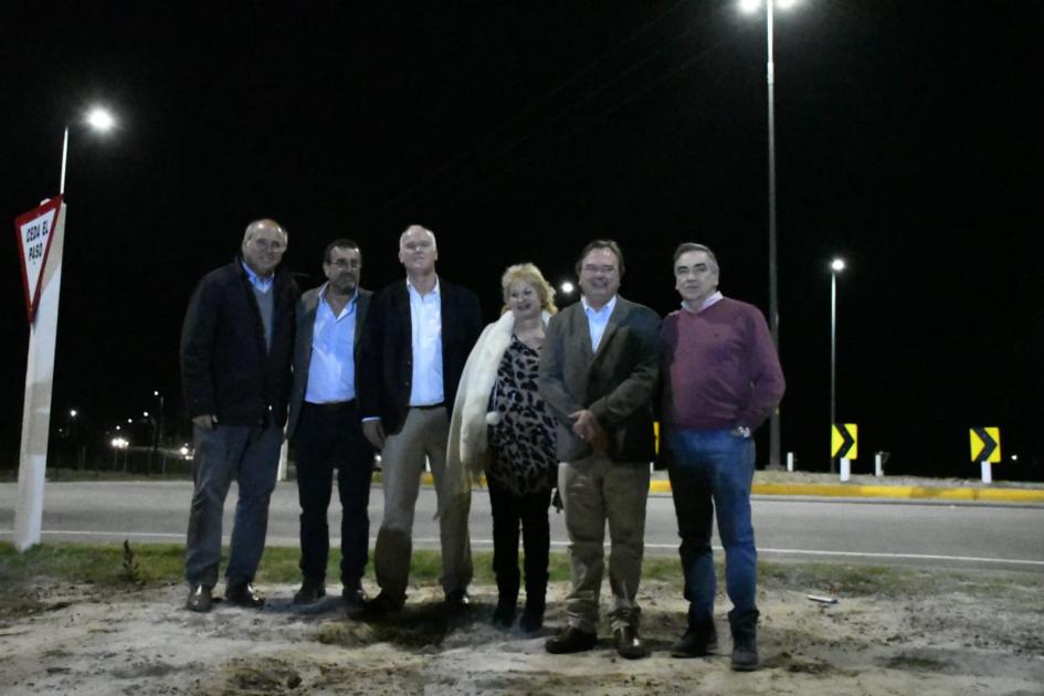 Inauguración de luminaria en Carmelo