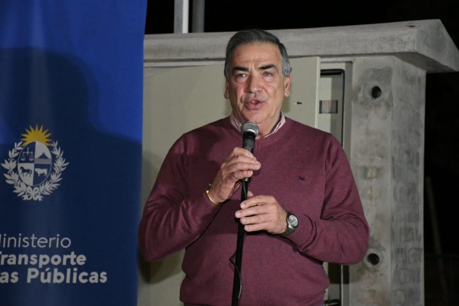 Inauguración de luminaria en Carmelo Inauguración de luminaria en Carmelo