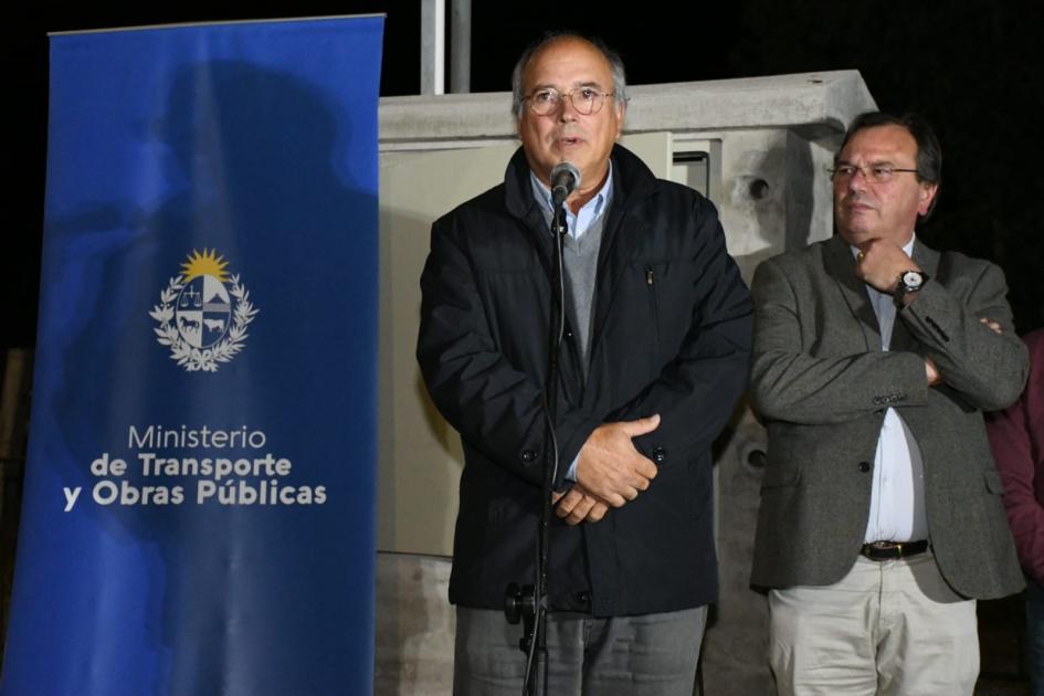 Inauguración de luminaria en Carmelo Inauguración de luminaria en Carmelo