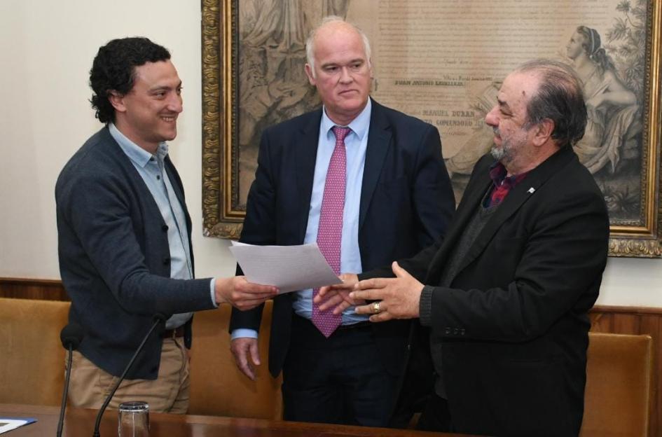 Firma de convenio con el Centro Democrático Florida Firma de convenio con el Centro Democrático Florida