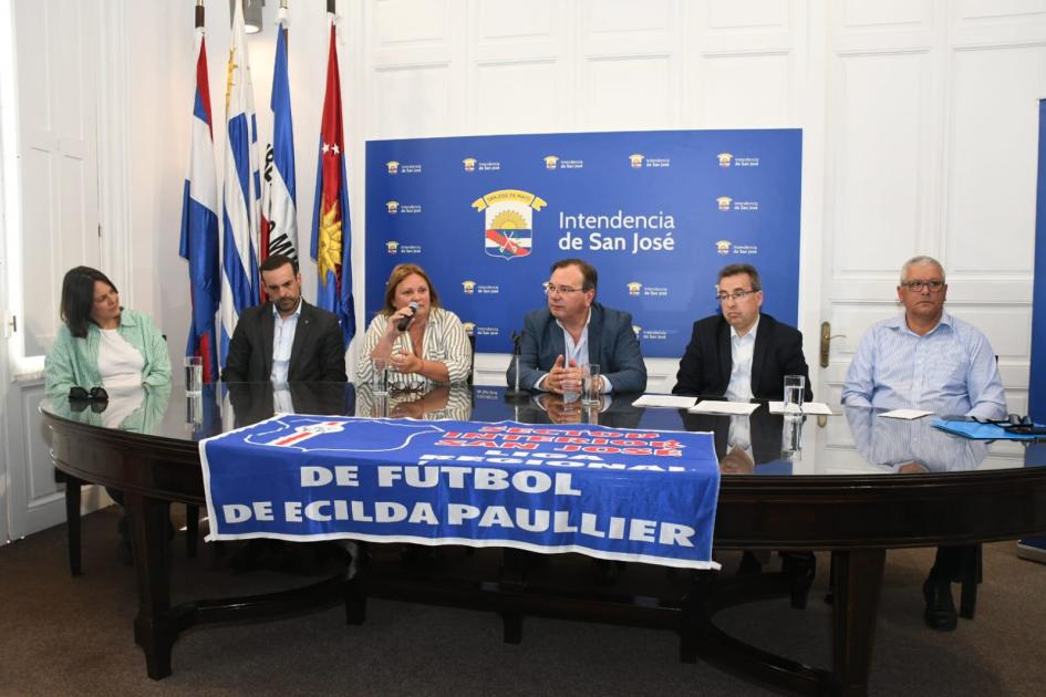 Firma de comodato con Intendencia de San José Firma de comodato con Intendencia de San José