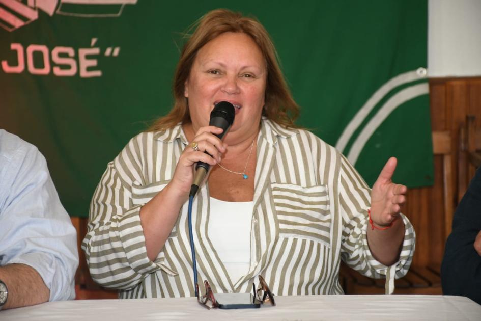 Firma de convenio con Unión Ciclista Maragata Firma de convenio con Unión Ciclista Maragata