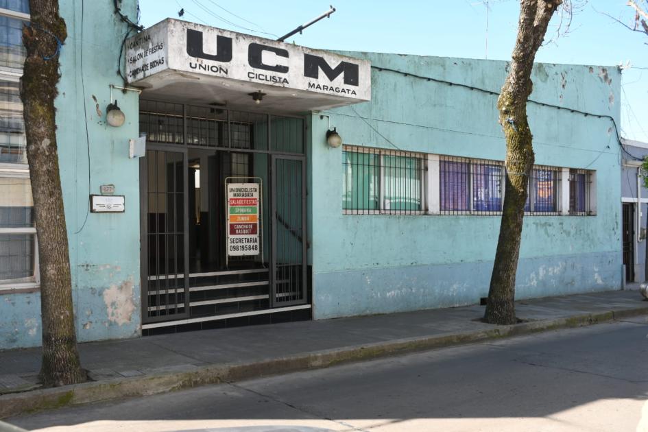 Firma de convenio con Unión Ciclista Maragata Firma de convenio con Unión Ciclista Maragata