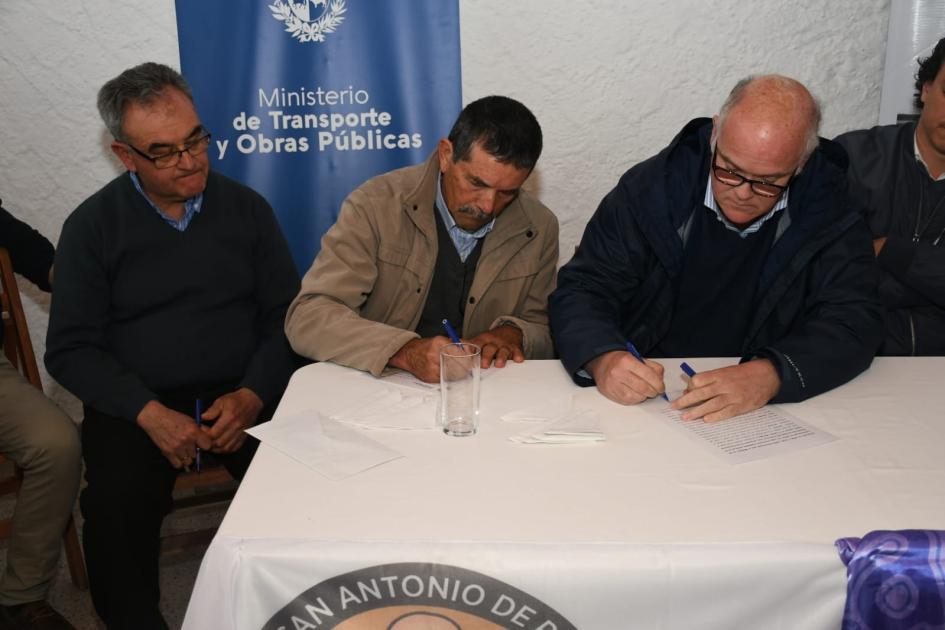 Inauguración de obras sociales en Fundación San Antonio de Padua