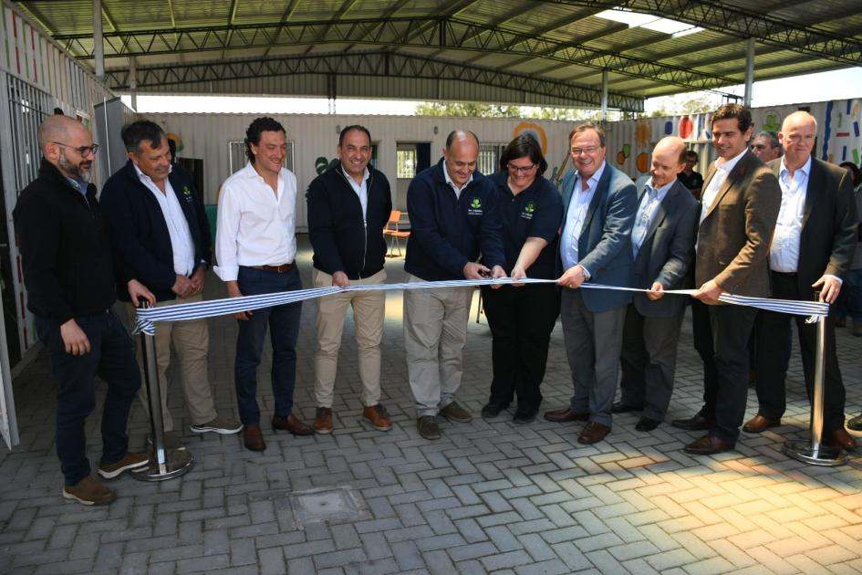 Inauguración en Los Tréboles