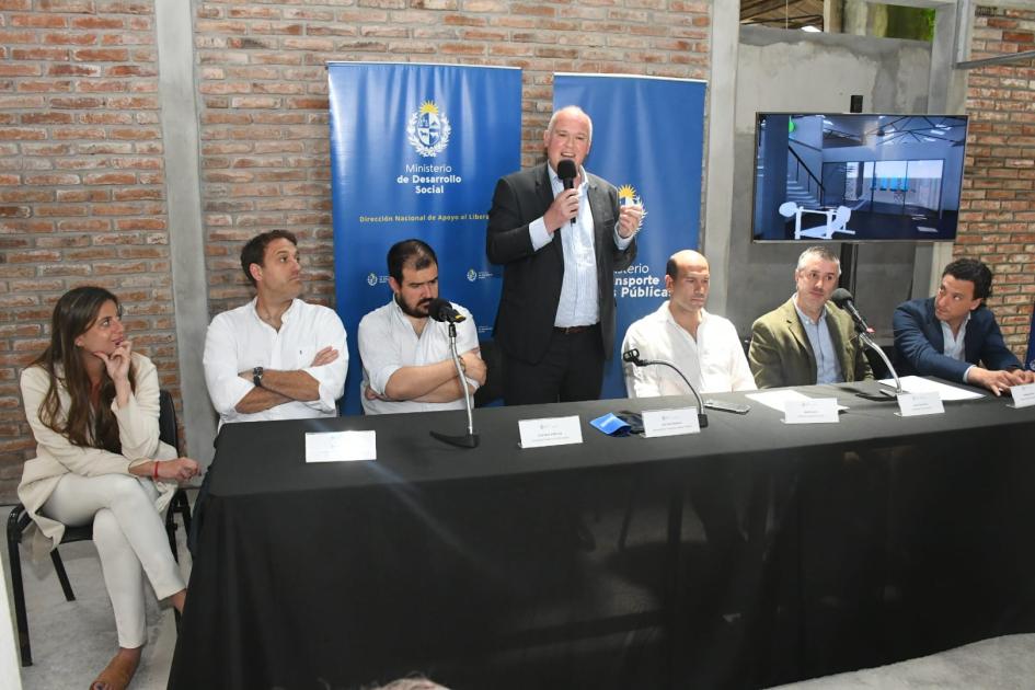 Firma de convenio social con Fundación Caleidoscopio Firma de convenio social con Fundación Caleidoscopio