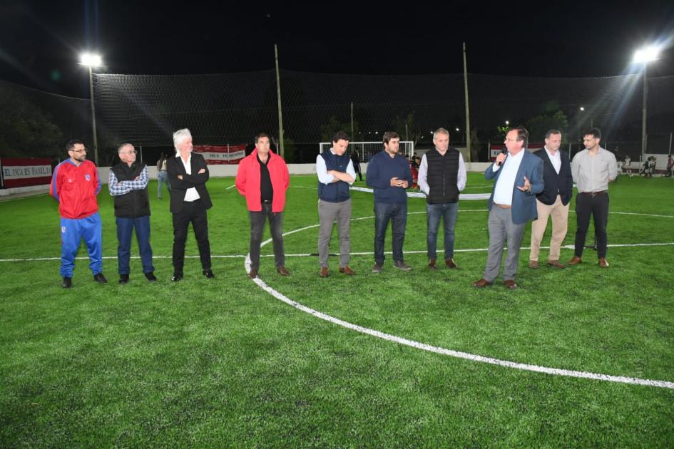 Inauguración de cancha en I.A. El Inca