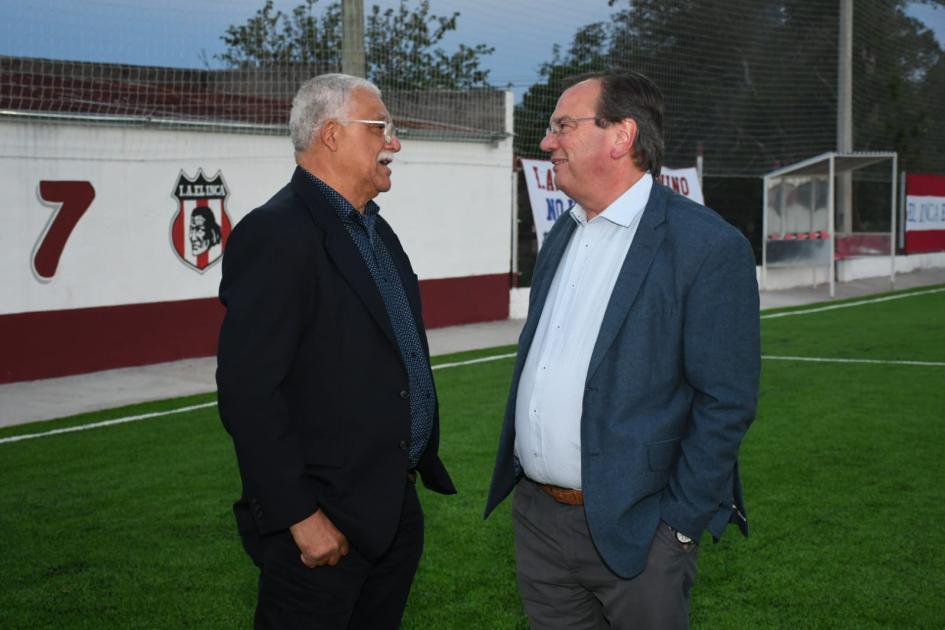 Inauguración de cancha en I.A. El Inca