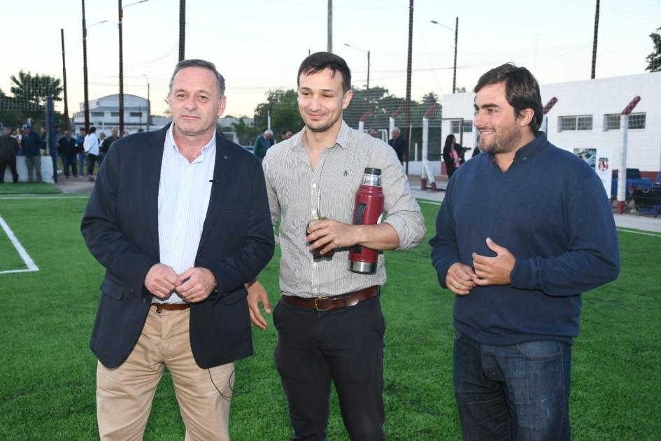 Inauguración de cancha en I.A. El Inca