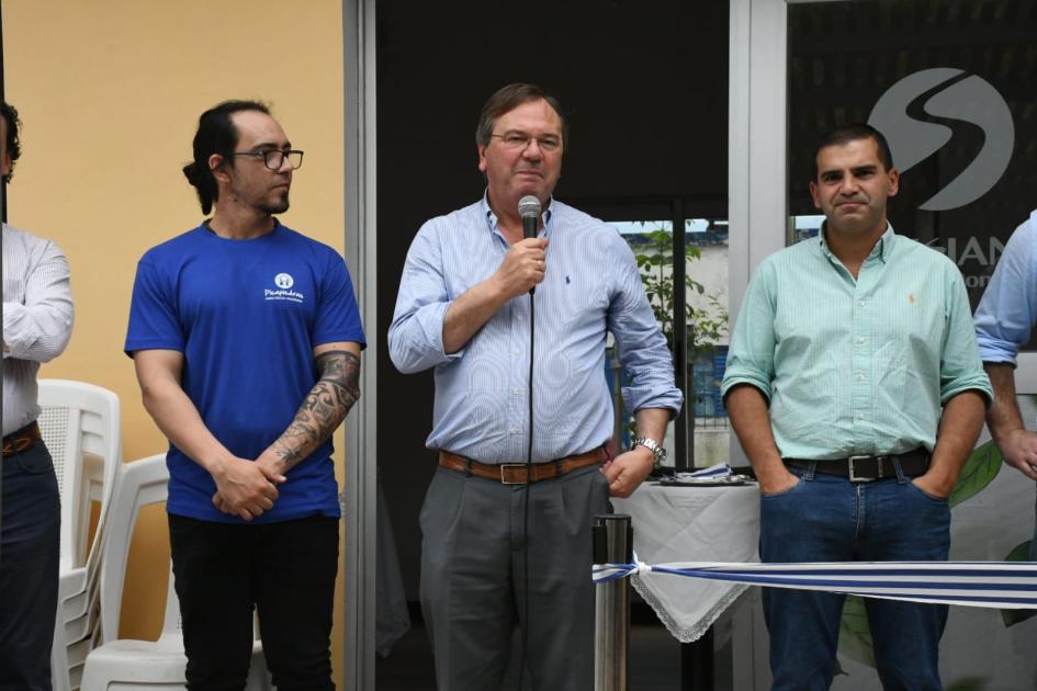 Inauguración de obras sociales en Club Picapiedras Inauguración de obras sociales en Club Picapiedras