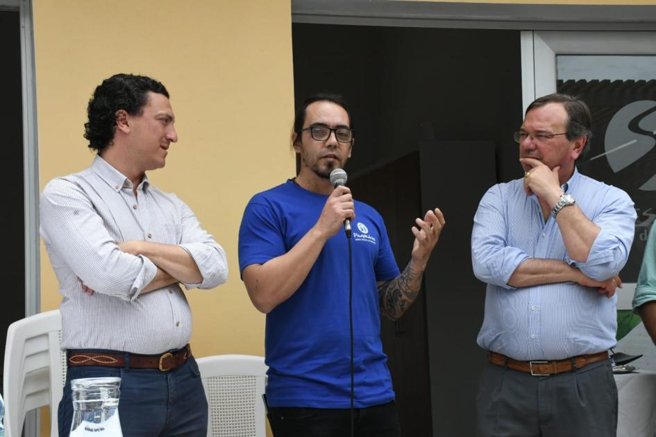 Inauguración de obras sociales en Club Picapiedras