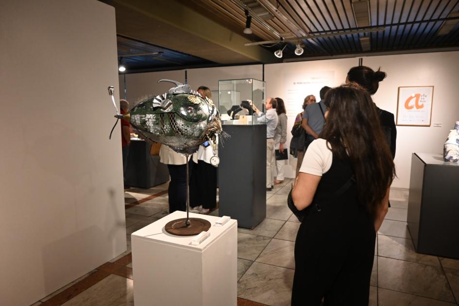 Exhibición del Premio Nacional de Artesanía en la Sala de Arte del MTOP