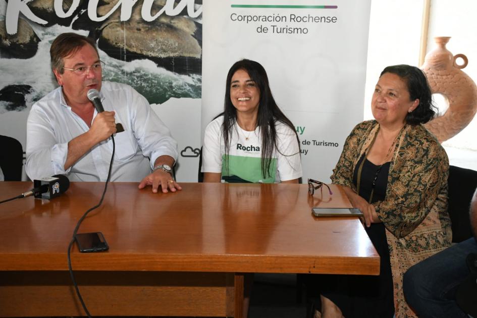 Firma de convenio social con la Corporación Rochense de Turismo Firma de convenio social con la Corporación Rochense de Turismo
