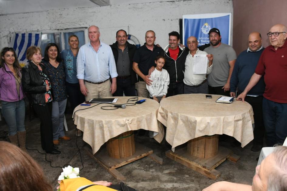 Firma de convenios sociales con el Club Social y Deportivo de Bochas Güemes