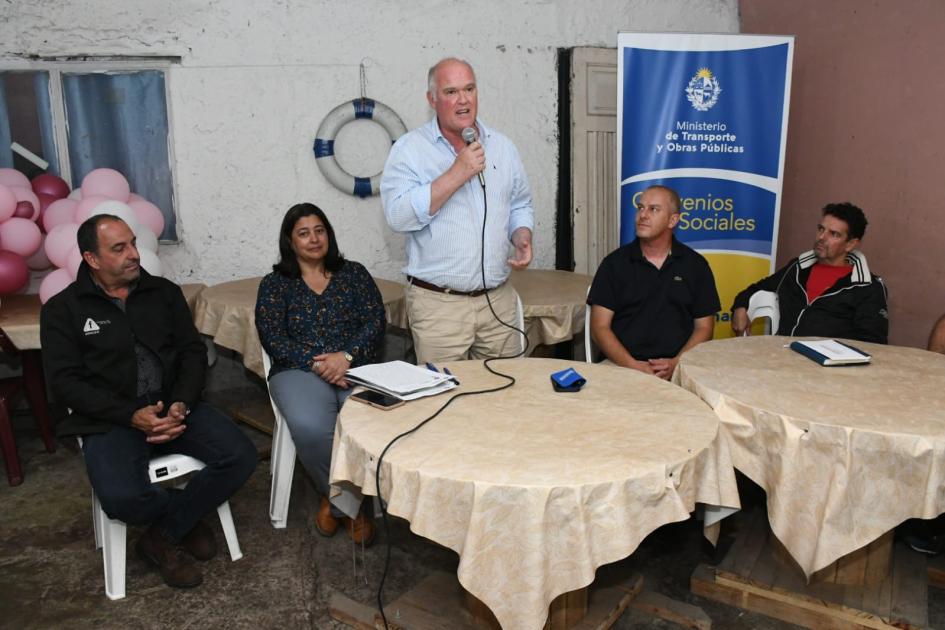 Firma de convenios sociales con el Club Social y Deportivo de Bochas Güemes