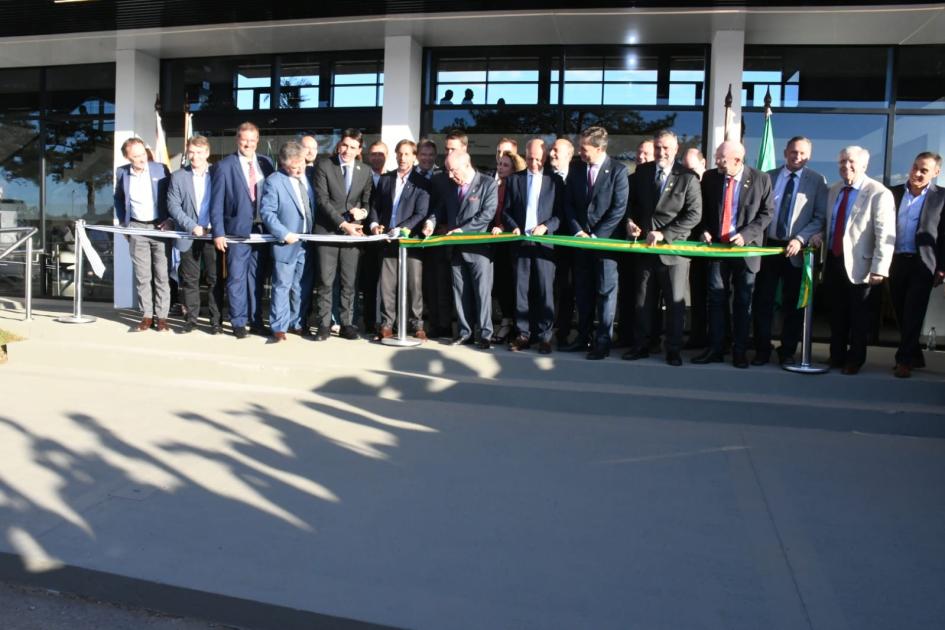 Inaugurado el primer aeropuerto binacional de América Latina en Rivera Inaugurado el primer aeropuerto binacional de América Latina en Rivera