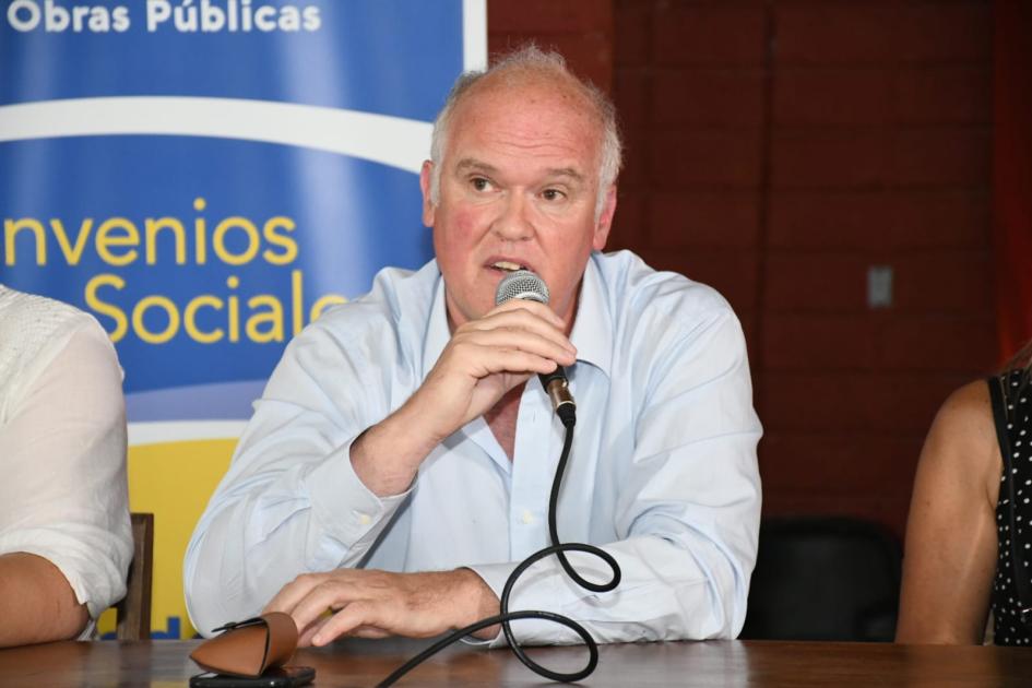 Firma de convenio social con el Club SyD Parque del Plata Firma de convenio social con el Club SyD Parque del Plata
