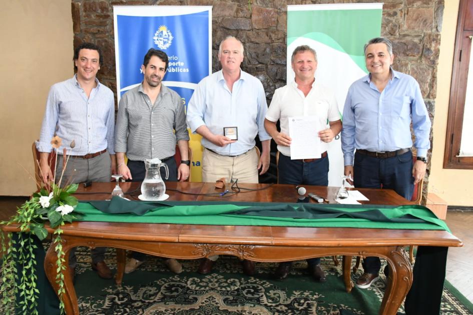 Firma de convenio social con LIFA Firma de convenio social con LIFA