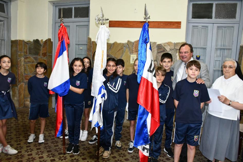 Firma de convenio social con Colegio Inmaculada Concepción