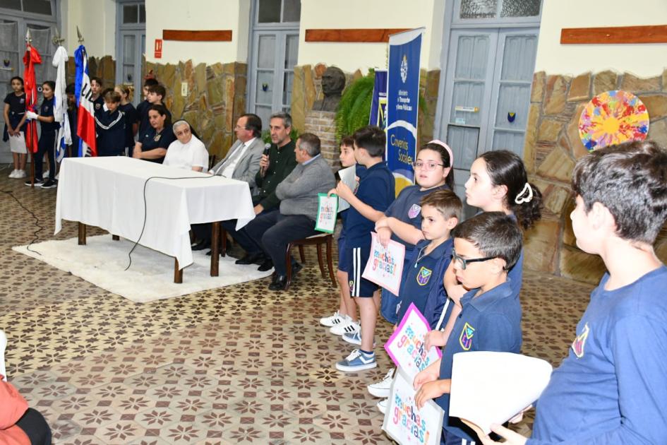 Firma de convenio social con Colegio Inmaculada Concepción