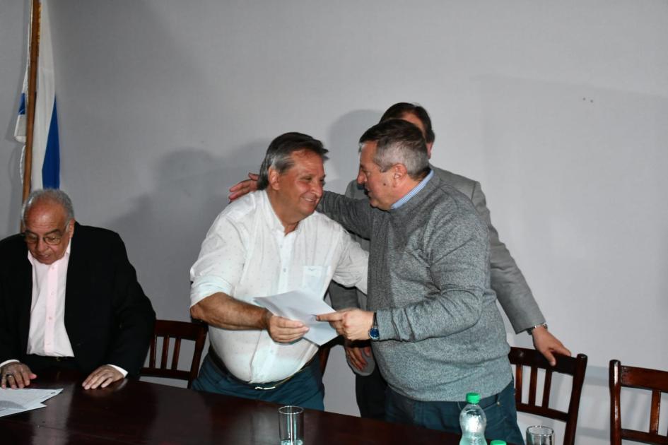 Firma de convenio social con el Club 23 de Marzo Firma de convenio social con el Club 23 de Marzo