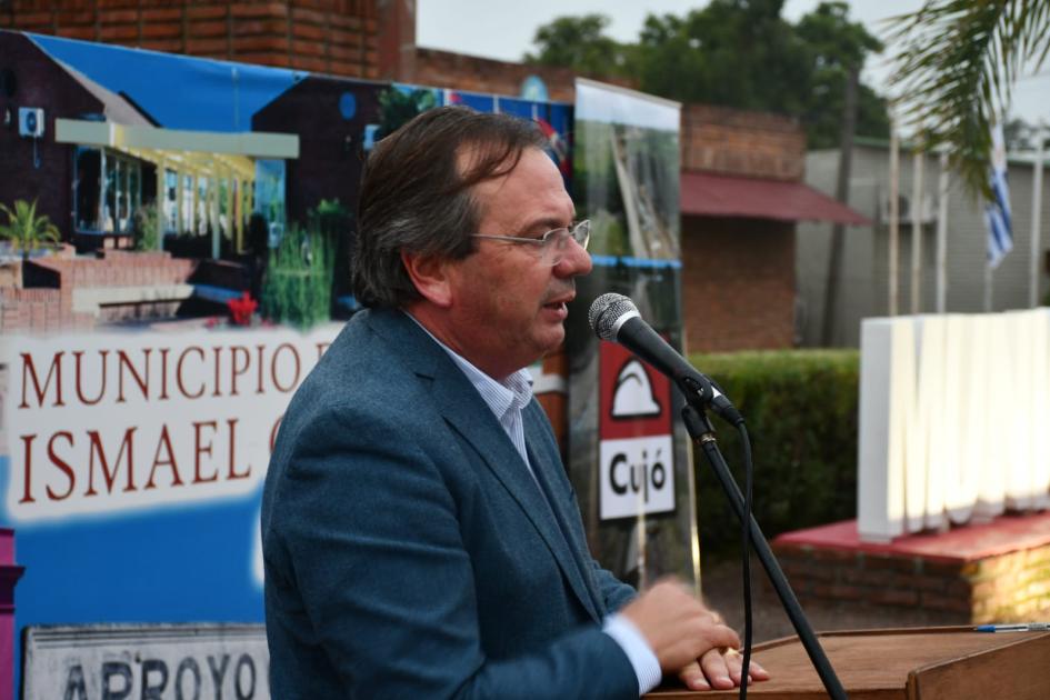 Inauguración de obras viales en Ismael Cortinas Inauguración de obras viales en Ismael Cortinas