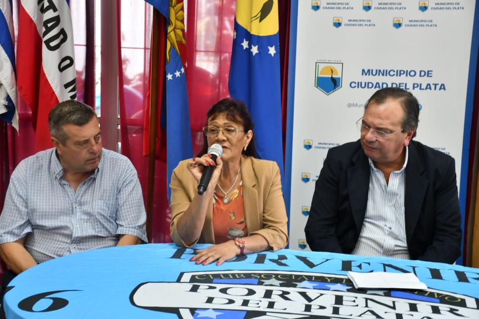 Firma de convenio social con el Club Porvenir Firma de convenio social con el Club Porvenir