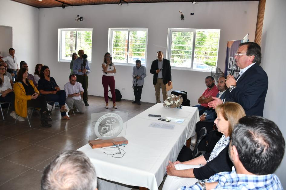 Firma de convenio social con el Colegio San José Firma de convenio social con el Colegio San José