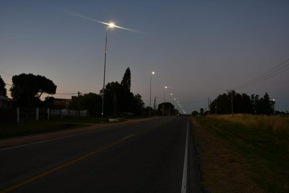 Inauguración de luminarias en Canelones