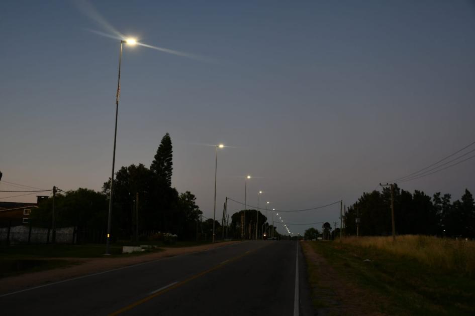 Inauguración de luminarias en Canelones