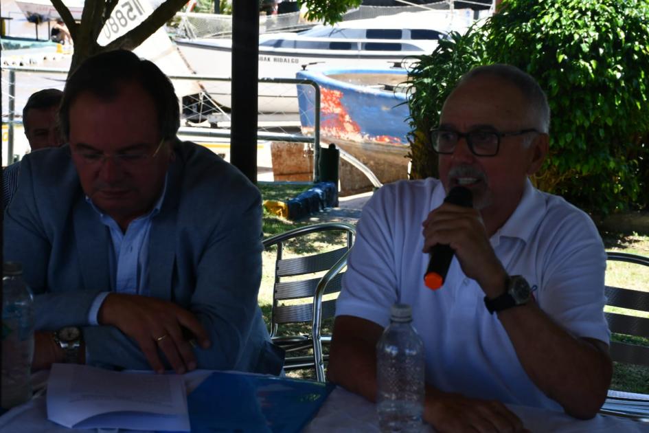 Firma de comodato con Club La Estacada Firma de comodato con Club La Estacada