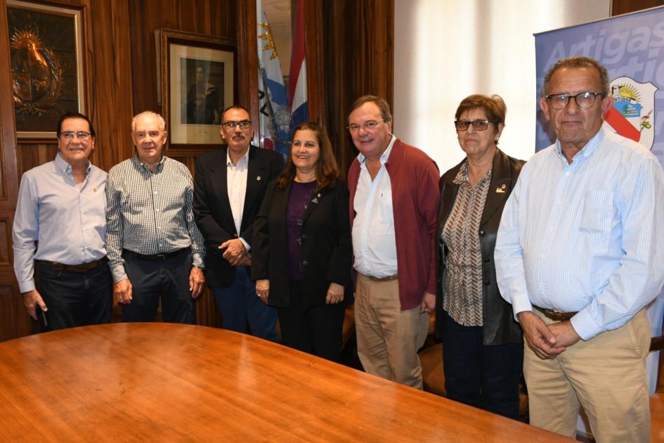Firma de Convenios Sociales en Artigas Firma de Convenios Sociales en Artigas