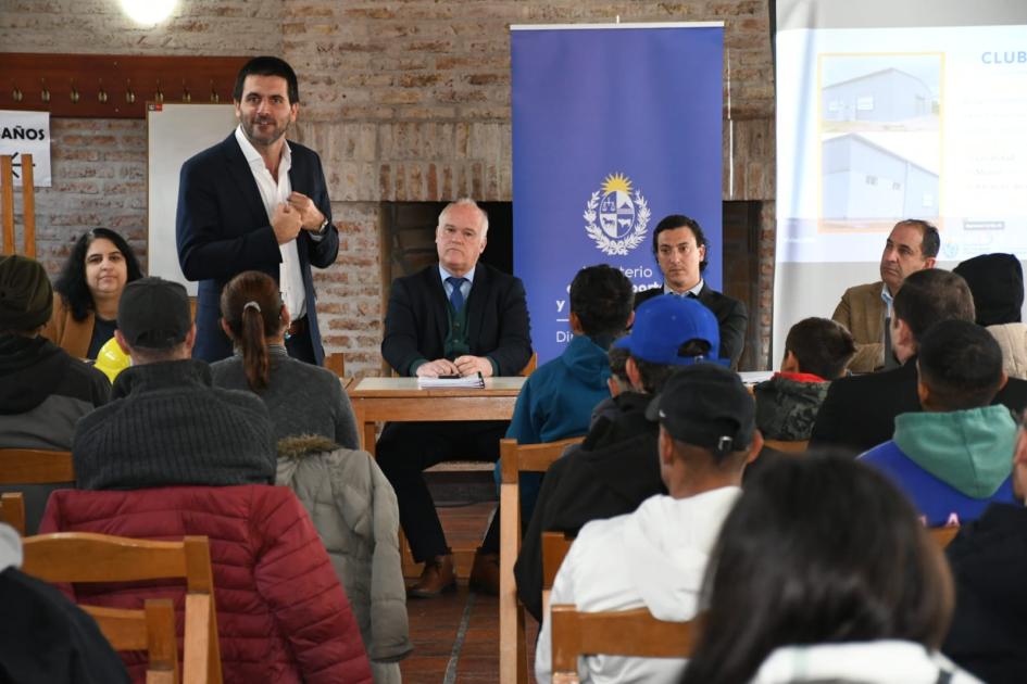 Bienvenida a los 75 nuevos participantes de la tercera edición de Accesos Bienvenida a los 75 nuevos participantes de la tercera edición de Accesos