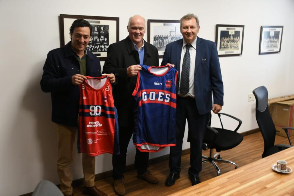 Firma de convenio social con Club A. Goes Firma de convenio social con Club A. Goes