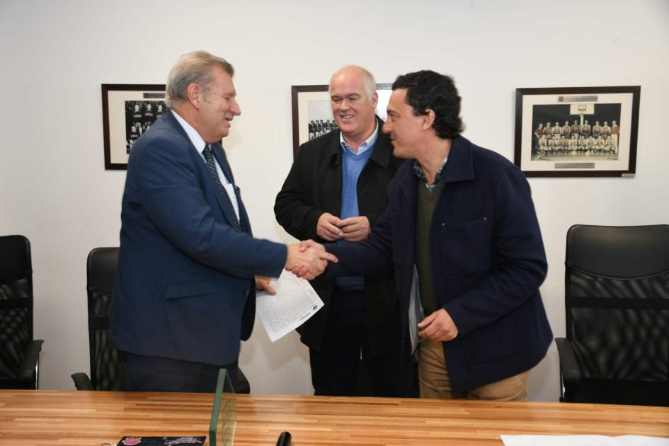 Firma de convenio social con Club A. Goes Firma de convenio social con Club A. Goes