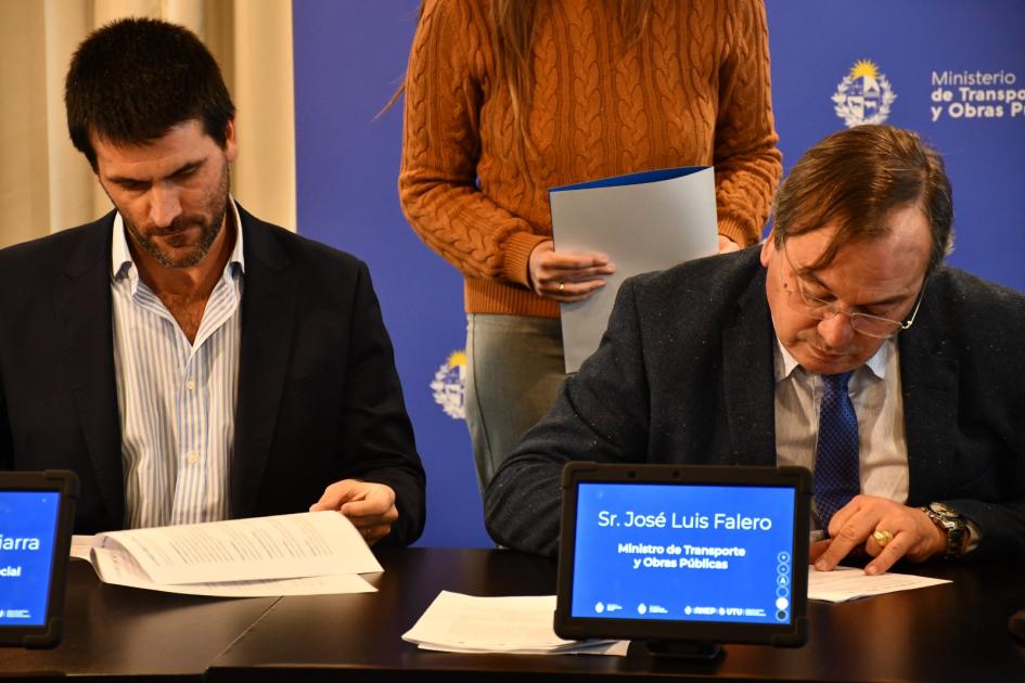 Firma de convenio entre MTOP, MIDES y UTU Firma de convenio entre MTOP, MIDES y UTU